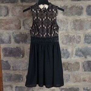 Francesca's Lace Top Fit & Flare Dress Sleeveless Party Black‎ Mini Formal